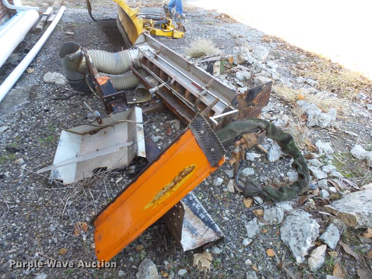 image for item DD2414 Spreader