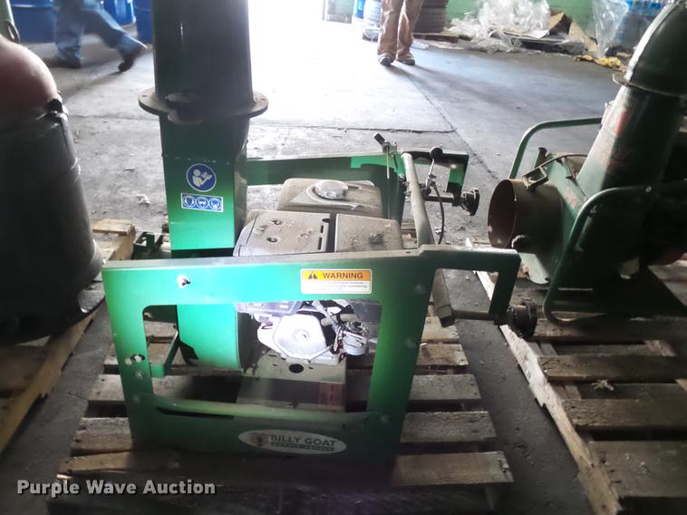 image for item DD2424 Billy Goat TR1304H blower