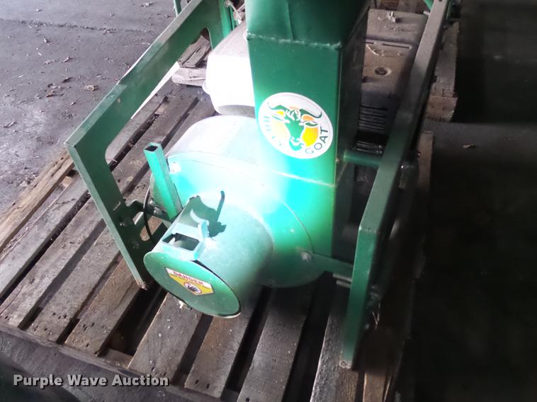 image for item DD2424 Billy Goat TR1304H blower