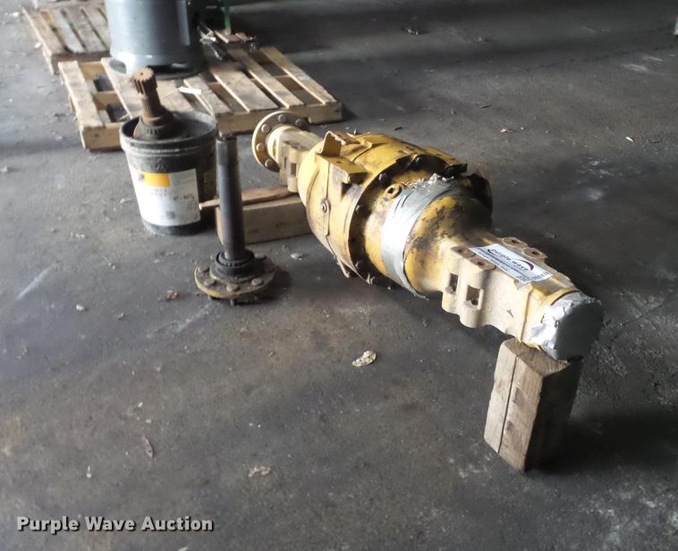 image for item DD2428 Caterpillar 416 backhoe differential