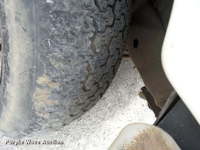 image for item DD2487 1994 Ford F150 pickup truck