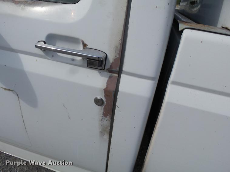 image for item DD2487 1994 Ford F150 pickup truck