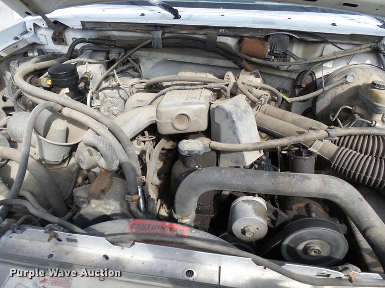 image for item DD2487 1994 Ford F150 pickup truck