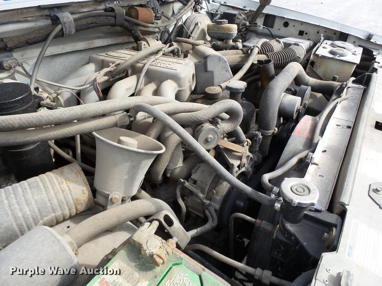 image for item DD2487 1994 Ford F150 pickup truck