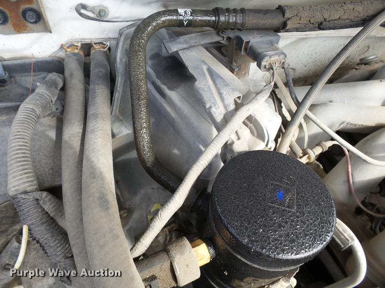 image for item DD2487 1994 Ford F150 pickup truck