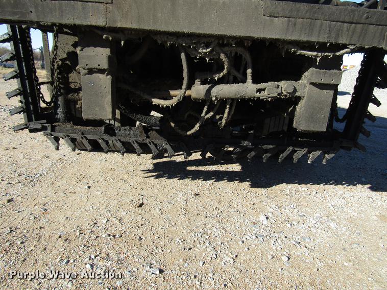 image for item DD3828 1989 Chevrolet C60 oil distribution truck