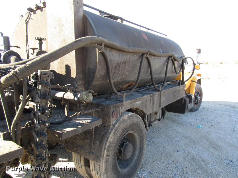 image for item DD3828 1989 Chevrolet C60 oil distribution truck