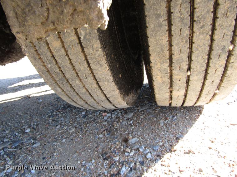 image for item DD3828 1989 Chevrolet C60 oil distribution truck