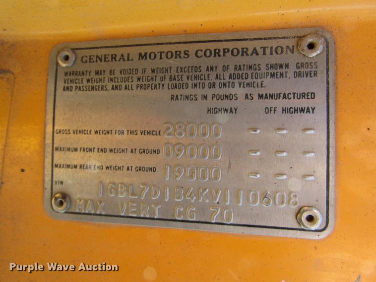 image for item DD3828 1989 Chevrolet C60 oil distribution truck