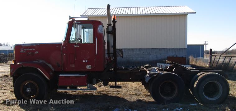 image for item DD3829 1980 GMC General semi truck