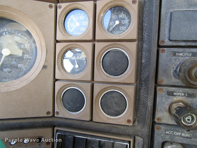 image for item DD3829 1980 GMC General semi truck