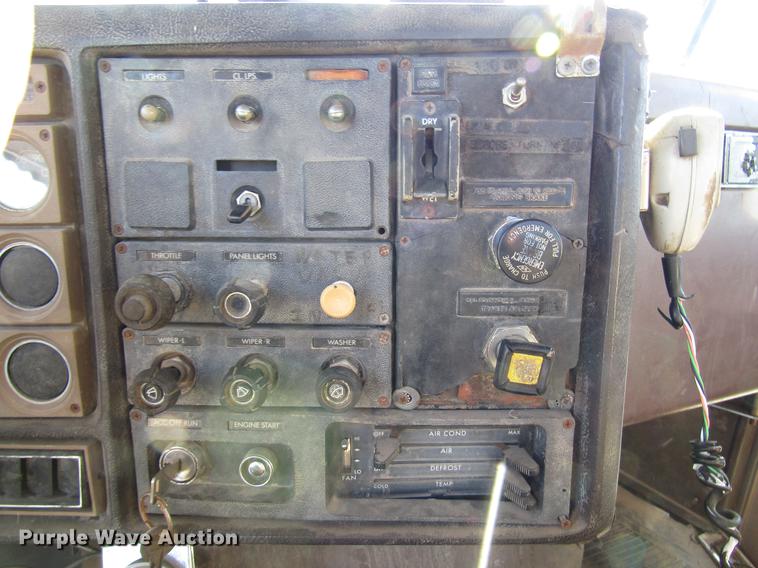 image for item DD3829 1980 GMC General semi truck