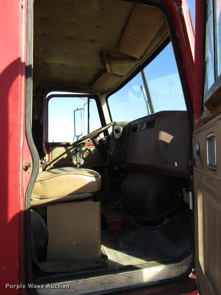 image for item DD3829 1980 GMC General semi truck