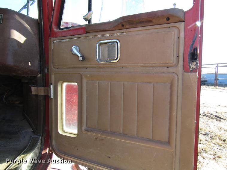 image for item DD3829 1980 GMC General semi truck