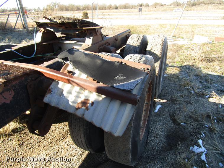 image for item DD3829 1980 GMC General semi truck