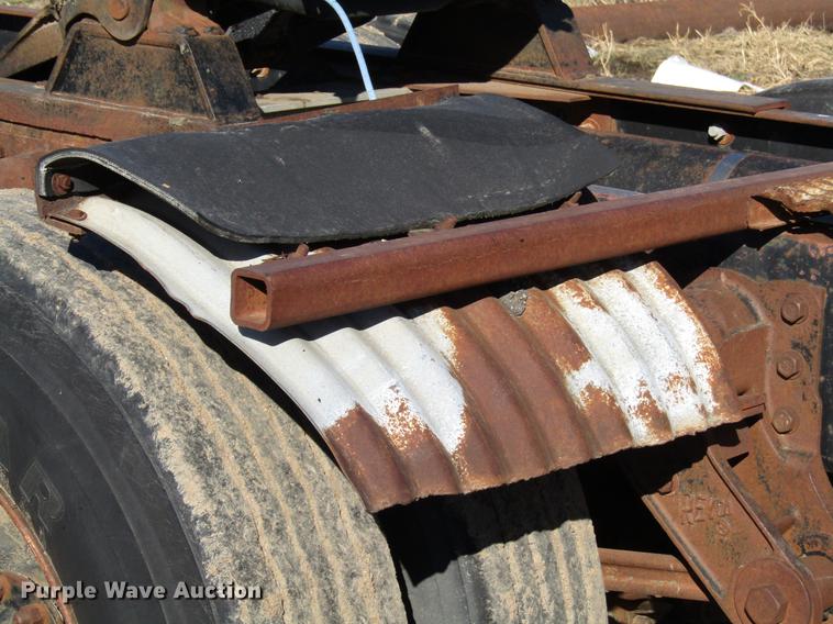 image for item DD3829 1980 GMC General semi truck