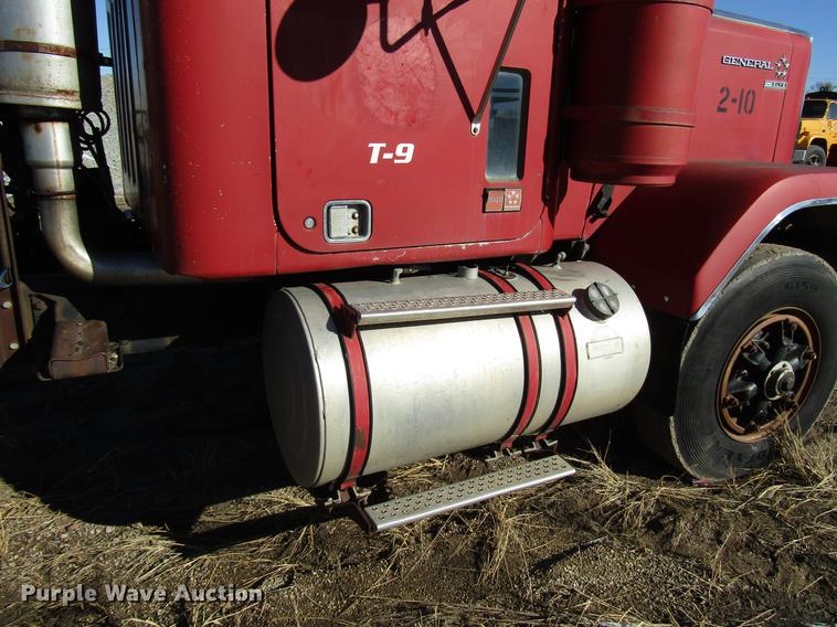 image for item DD3829 1980 GMC General semi truck