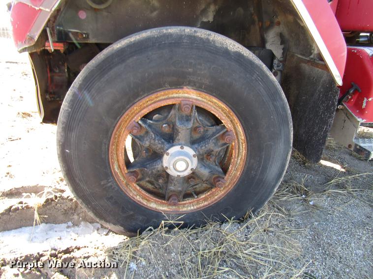 image for item DD3829 1980 GMC General semi truck