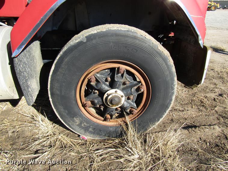 image for item DD3829 1980 GMC General semi truck