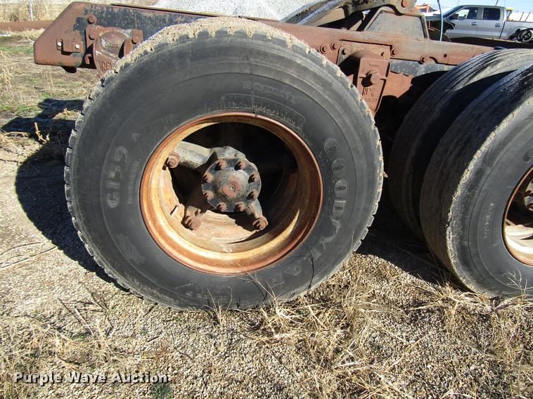 image for item DD3829 1980 GMC General semi truck
