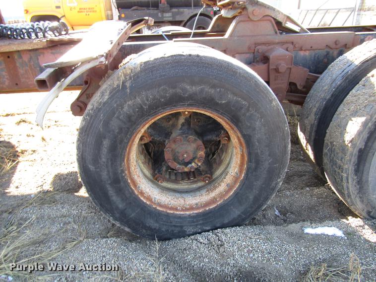 image for item DD3829 1980 GMC General semi truck