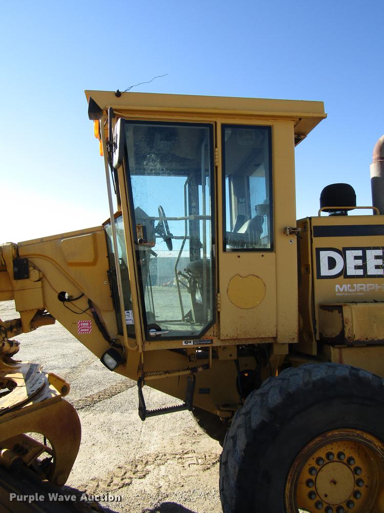 image for item DD3830 1998 John Deere 770CH motor grader