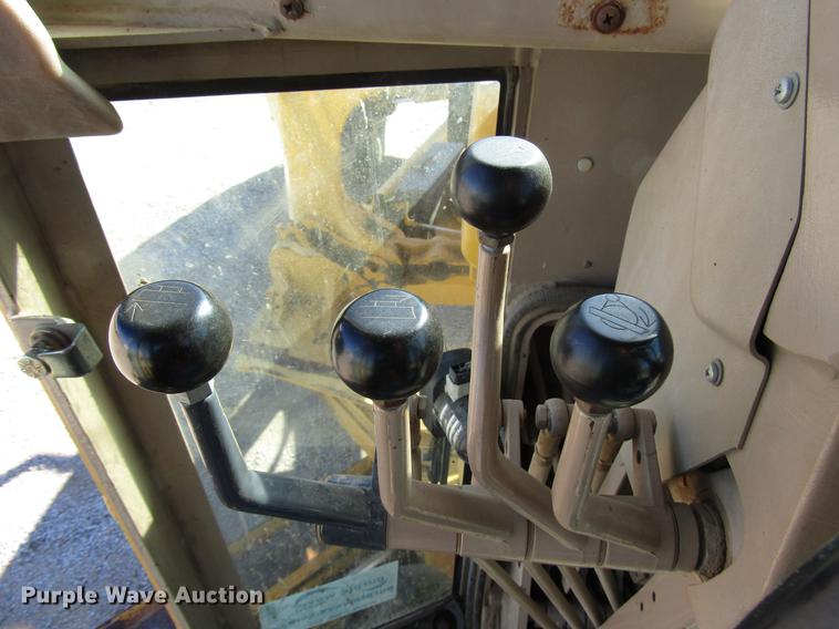 image for item DD3830 1998 John Deere 770CH motor grader