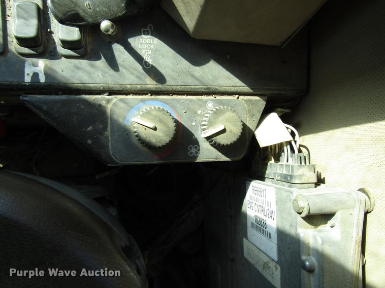 image for item DD3830 1998 John Deere 770CH motor grader