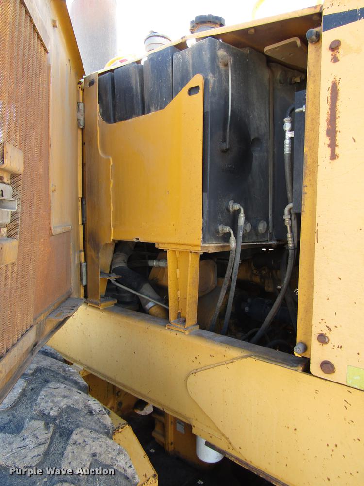 image for item DD3830 1998 John Deere 770CH motor grader