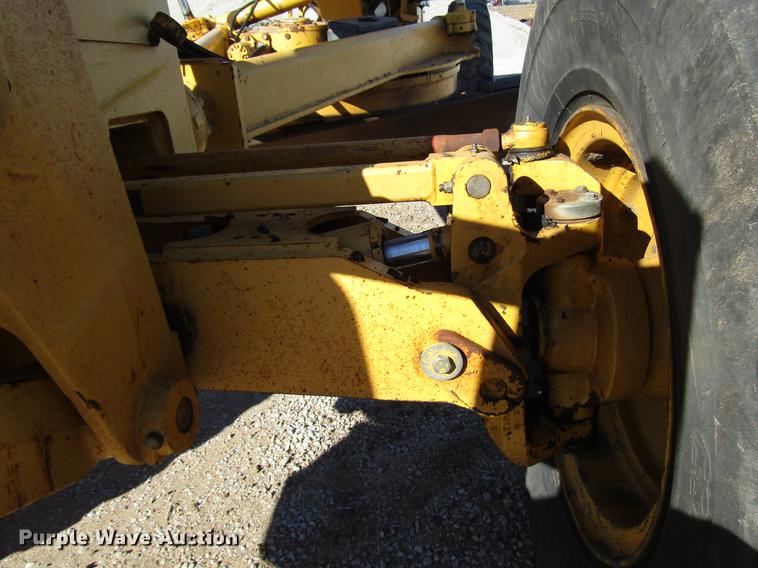 image for item DD3830 1998 John Deere 770CH motor grader