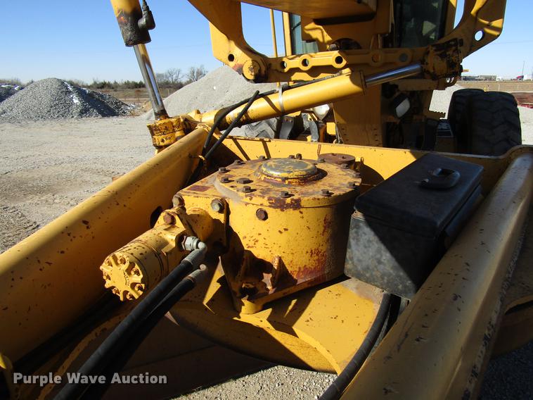 image for item DD3830 1998 John Deere 770CH motor grader