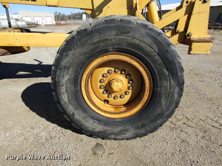 image for item DD3830 1998 John Deere 770CH motor grader