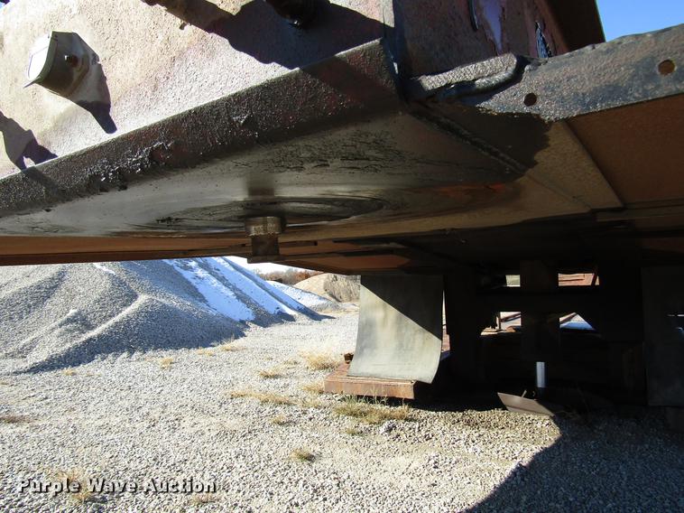 image for item DD3832 1992 Witz RG-50 low boy equipment trailer