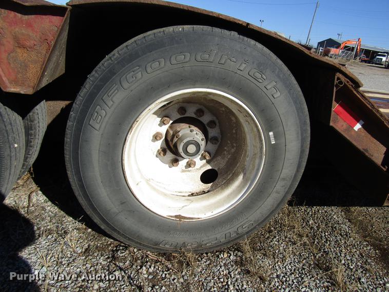 image for item DD3832 1992 Witz RG-50 low boy equipment trailer