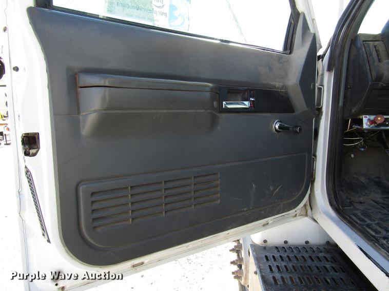 image for item DD3834 1997 Chevrolet C7500 bucket truck