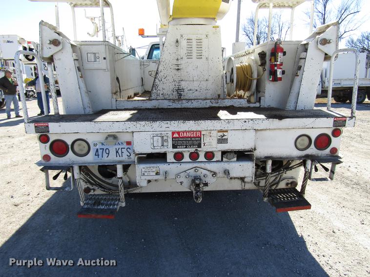 image for item DD3834 1997 Chevrolet C7500 bucket truck