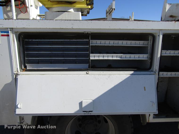 image for item DD3834 1997 Chevrolet C7500 bucket truck