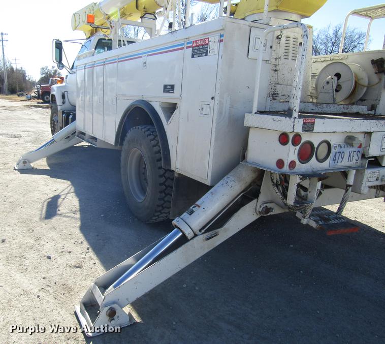 image for item DD3834 1997 Chevrolet C7500 bucket truck