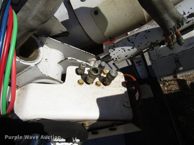 image for item DD3834 1997 Chevrolet C7500 bucket truck