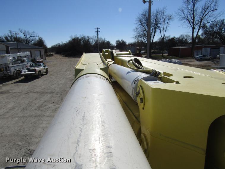 image for item DD3834 1997 Chevrolet C7500 bucket truck