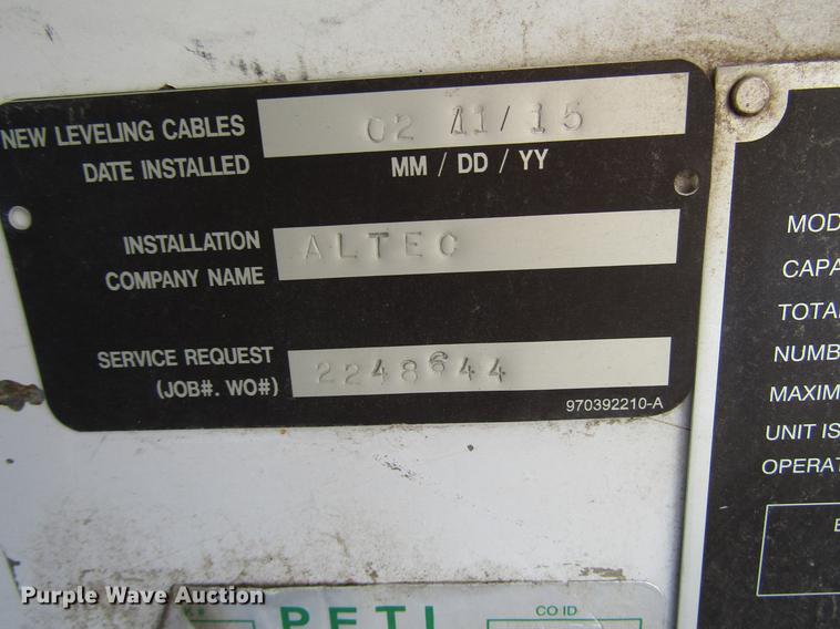 image for item DD3834 1997 Chevrolet C7500 bucket truck