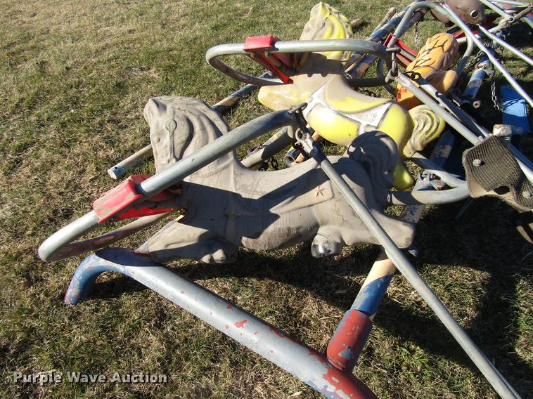 image for item DD3838 Swing set