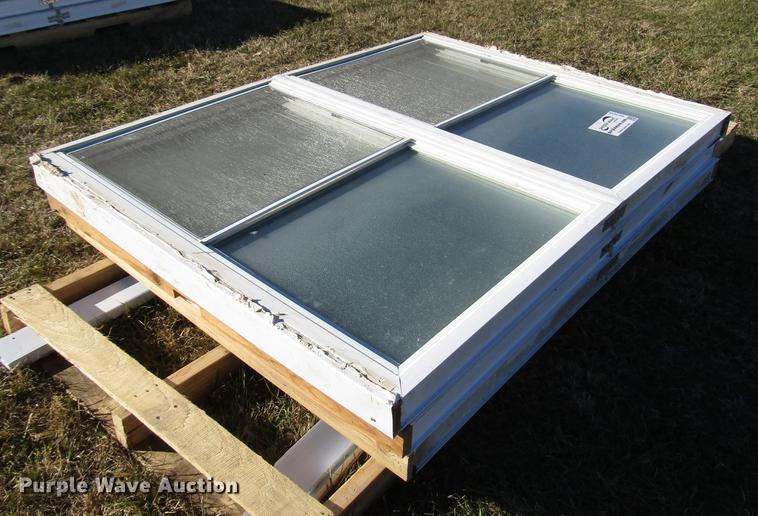 image for item DD3839 (11) frosted windows