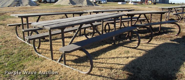 image for item DD3842 (4) picnic tables