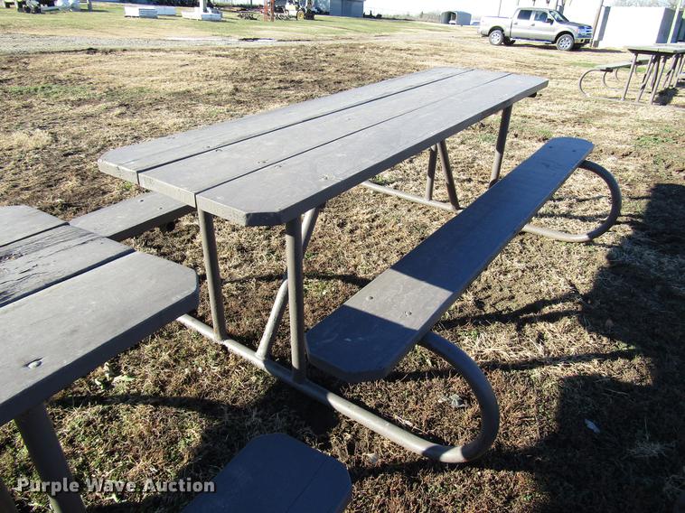 image for item DD3843 (4) picnic tables
