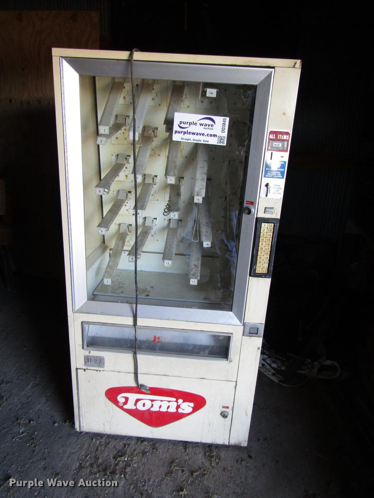 image for item DD3845 Vending machine