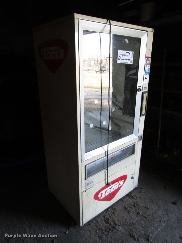 image for item DD3845 Vending machine