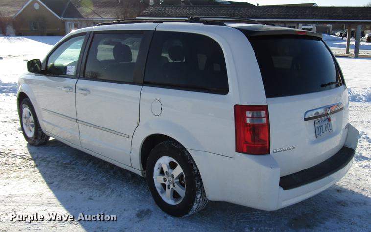 image for item DD3882 2010 Dodge Grand Caravan van