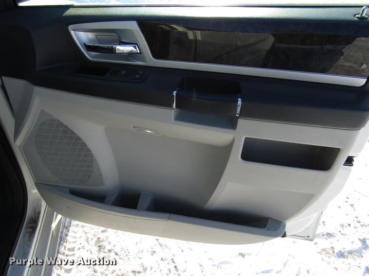 image for item DD3882 2010 Dodge Grand Caravan van