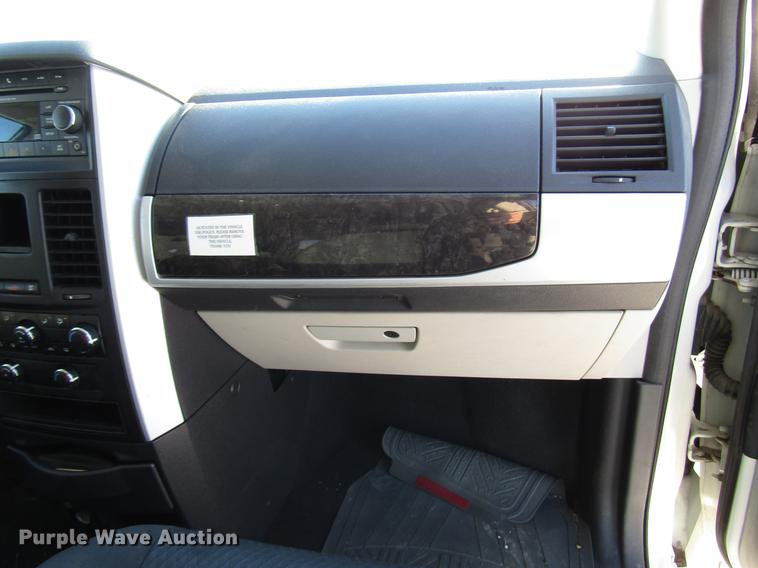 image for item DD3882 2010 Dodge Grand Caravan van